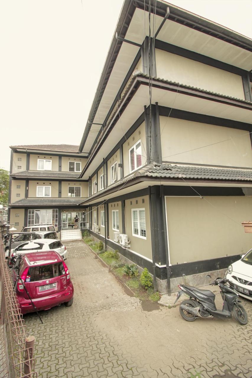 Oyo 260 Home 33 Bandung Ngoại thất bức ảnh
