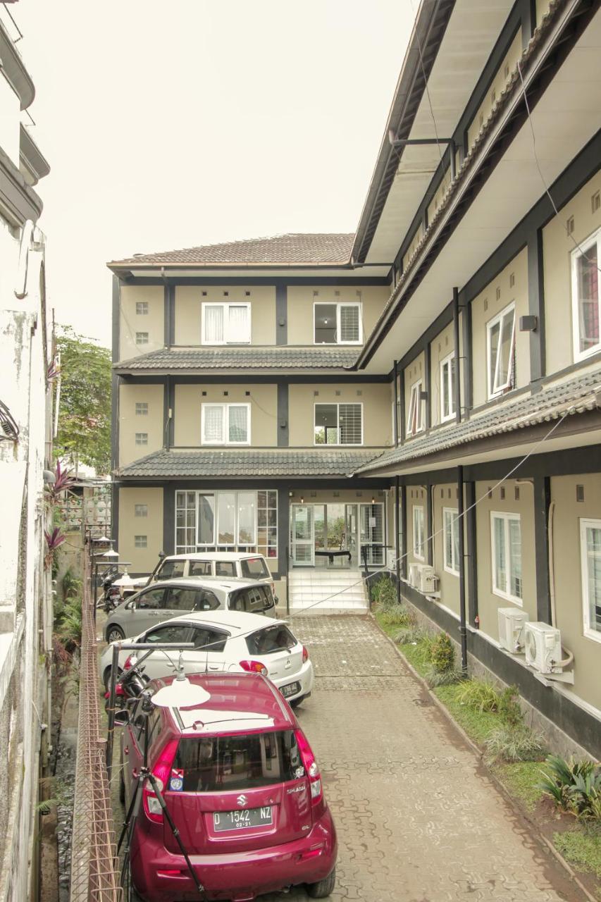 Oyo 260 Home 33 Bandung Ngoại thất bức ảnh